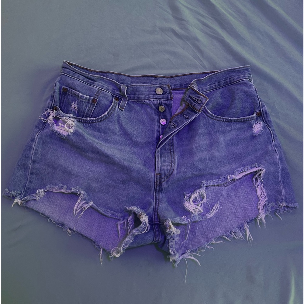 Cute Levi jean shorts!